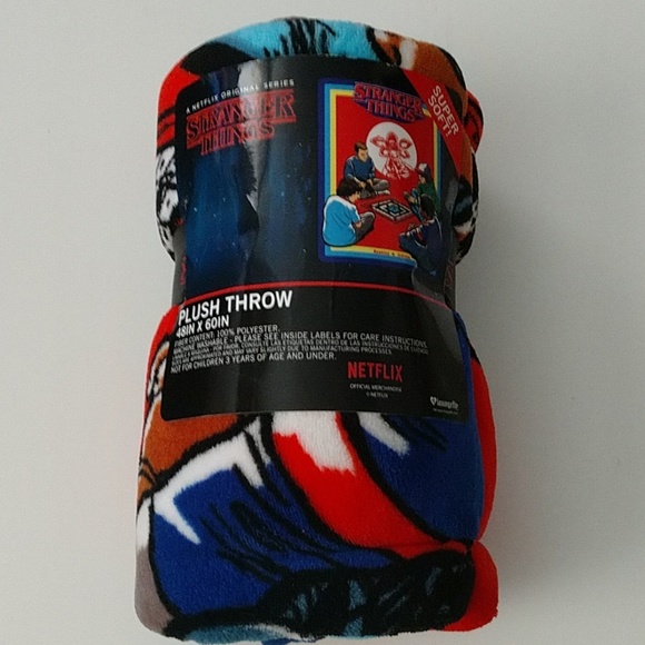 Loungefly Other - NWT Loungefly Stranger Things Fleece Throw